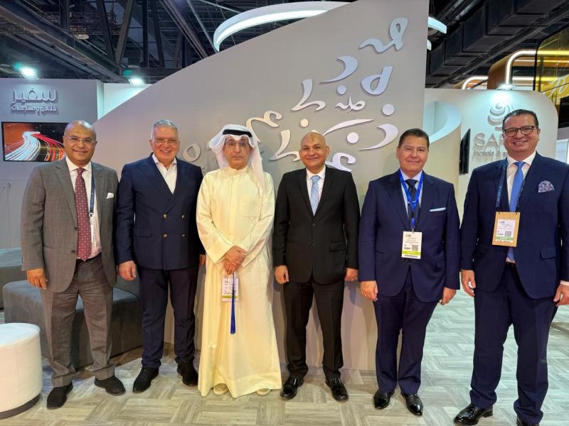 سفير للفنادق والمنتجعات تستعرض رؤيتها المستقبلية ونموها الطموح في معرض سوق السفر العربي 2025
