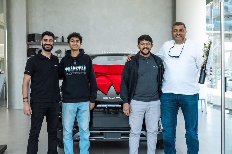 BYD تبدأ تسليم أول دفعة للعملاء في مصر عبر ManDream لتعزيز تجربة التنقل الكهربائي والتكنولوجيا المتقدمة بالسوق المصري