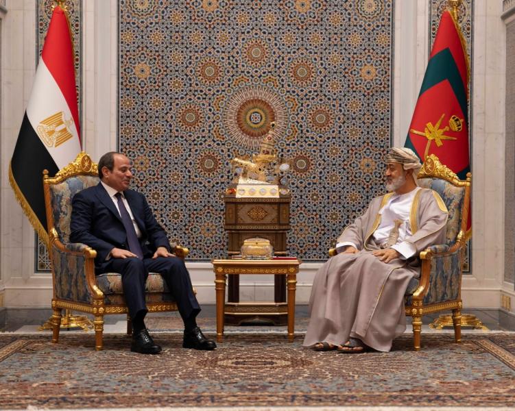 السلطان هيثم والسيسي يبحثان بقصر البركة تطورات المنطقة وسبل احتواء الأزمة الأمريكية الإيرانية